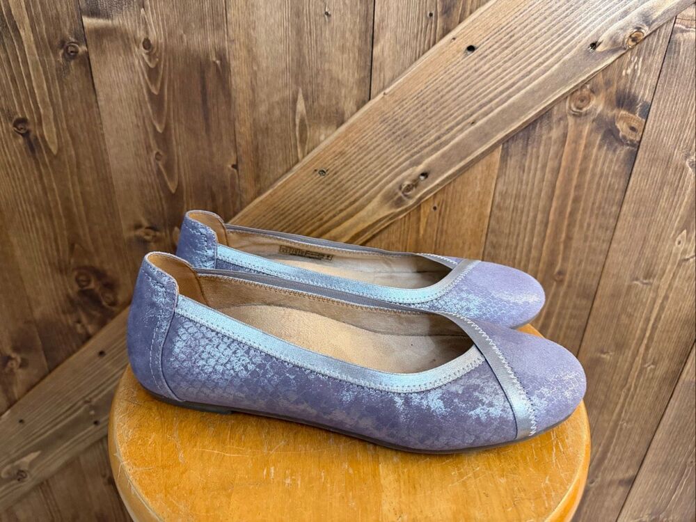 Vionic Women’s Size 8 Purple Metallic Ballet Flats Round Toe Comfort Shoes